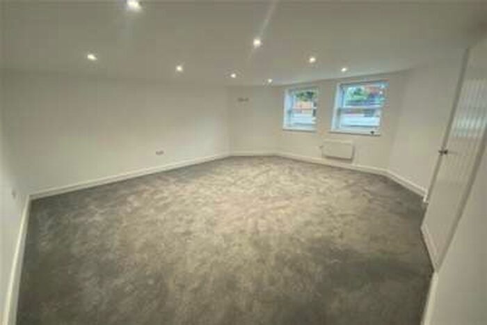 2 Bedroom Flat To Rent In Normanton Manor, L17***available With Zero Deposit