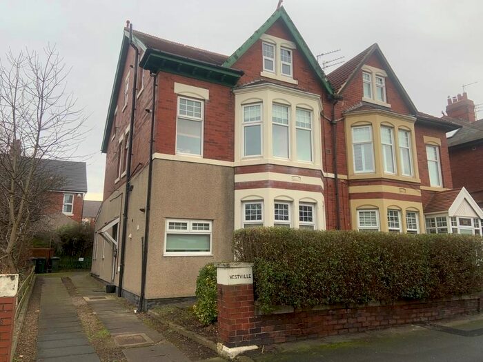 2 Bedroom Flat To Rent In Heaton Road, Heaton, Newcastle Upon Tyne, NE6