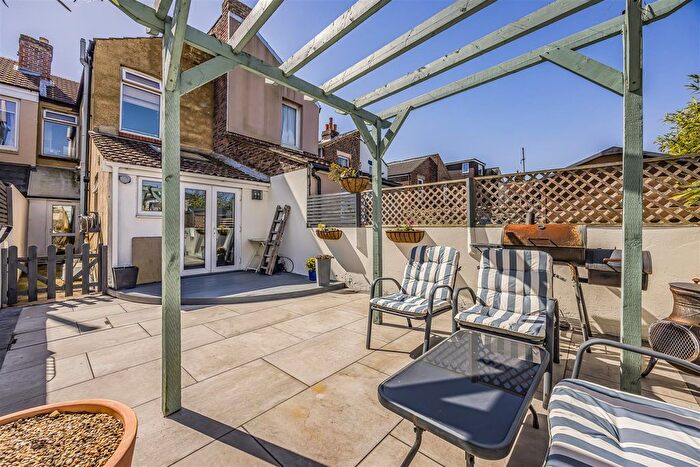 3 Bedroom Terraced House For Sale In Pitcroft Road, Portsmouth, PO2