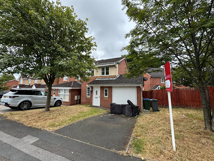 3 Bedroom Detached House To Rent In Brades Rise, Oldbury, B69