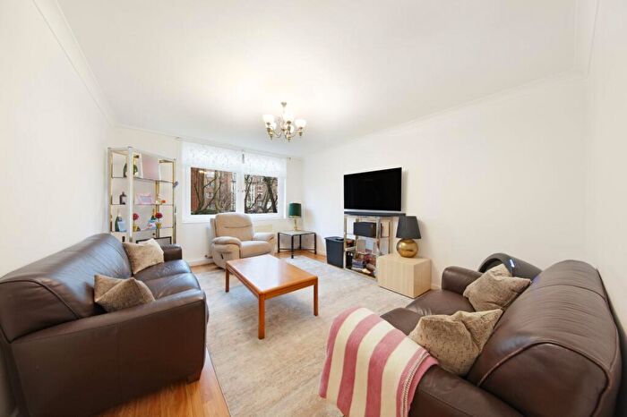 2 Bedroom Flat To Rent In Athena Court, Finchley Road, NW8