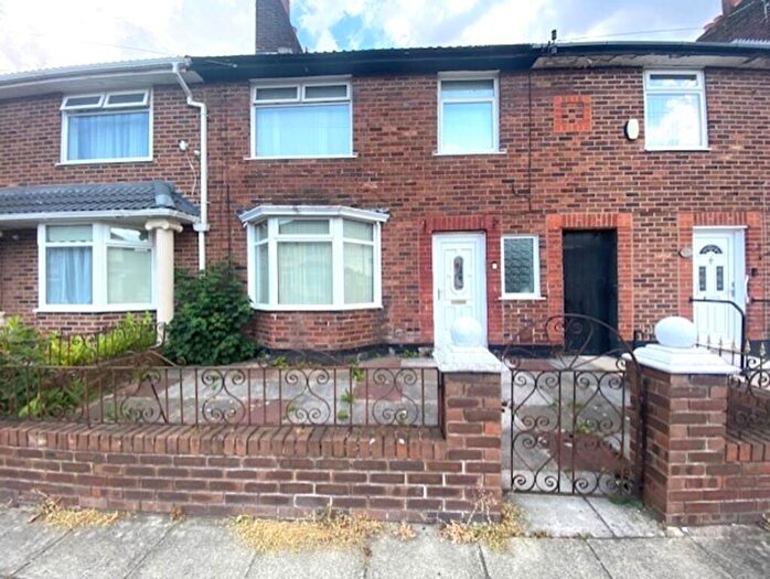 3 Bedroom Terraced House For Sale In Pinehurst Road, Liverpool, Merseyside, L4