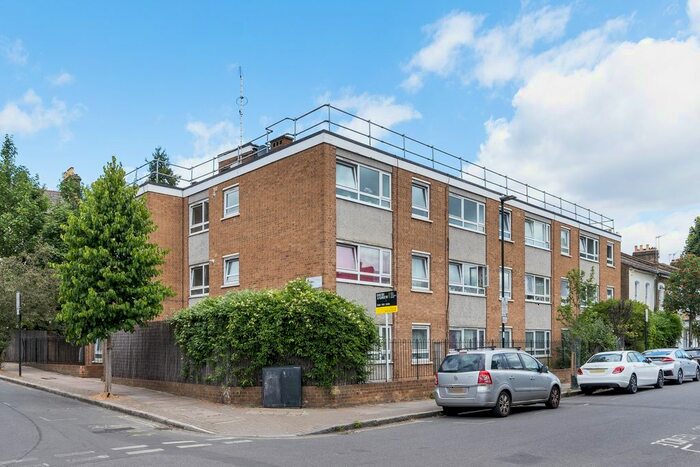 1 Bedroom Flat To Rent In Corbyn Street, London, N4