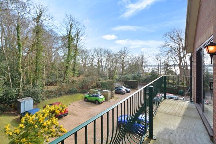 2 Bedroom Apartment For Sale In Abbey Hill, Netley Village, SO31