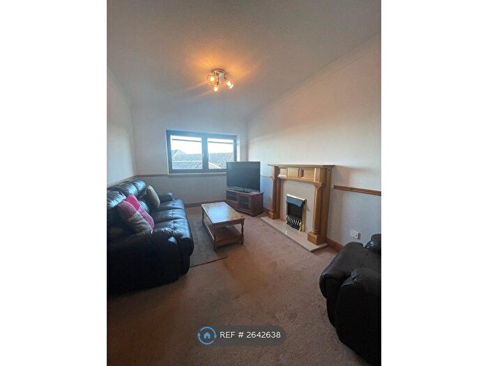 2 Bedroom Flat To Rent In Mains Road, Dundee, DD3