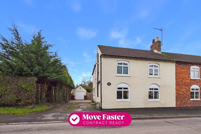 3 Bedroom Semi-Detached House For Sale In Main Street, Bonby, Brigg, Lincolnshire, DN20