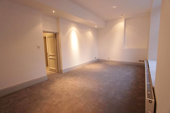 2 Bedroom Apartment To Rent In Tapton Park Road, Sheffield, S10