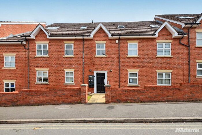 2 Bedroom Flat For Sale In Delamere Place, Runcorn, WA7