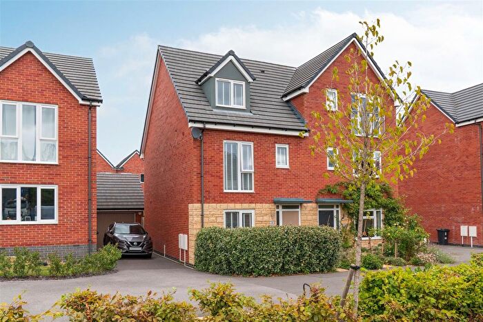 4 Bedroom Semi Detached House For Sale In Walmsley Close, Clay Cross, Chesterfield, S45