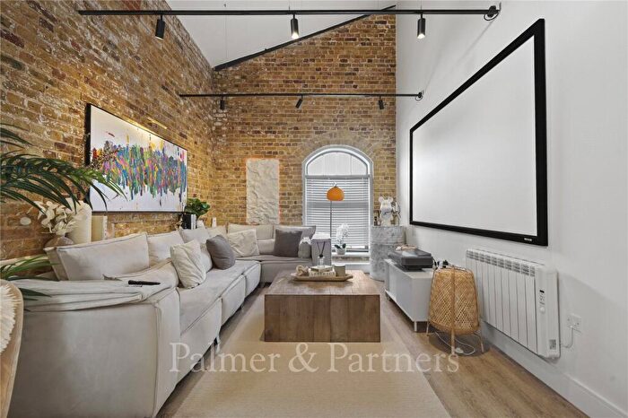 2 Bedroom Penthouse To Rent In Maponite Buildings, Hawkins Road, Colchester, Essex, CO2