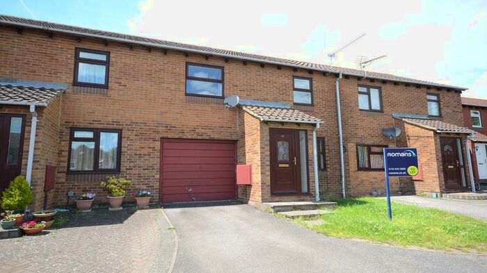3 Bedroom Terraced House To Rent In Chilcombe Way, Lower Earley, RG6