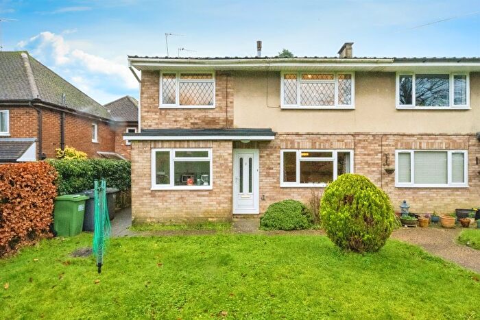 2 Bedroom Maisonette For Sale In Green Lane, Crowborough, TN6