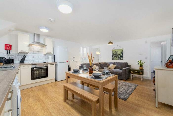 2 Bedroom Apartment To Rent In Stonebow House, The Glory Hole, Lincoln, LN2