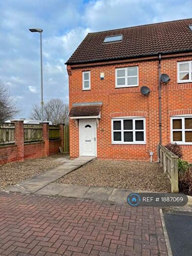 3 Bedroom End Of Terrace House To Rent In Church Grove, Darlington, DL1