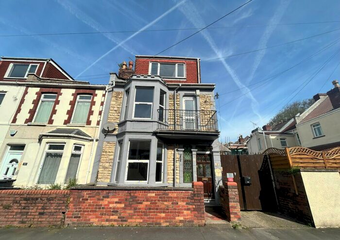 5 Bedroom End Of Terrace House To Rent In Sloan Street, Bristol, BS5