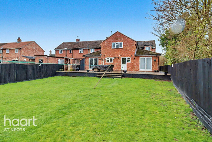 5 Bedroom Semi-Detached House For Sale In East Chadley Lane, Huntingdon, PE29