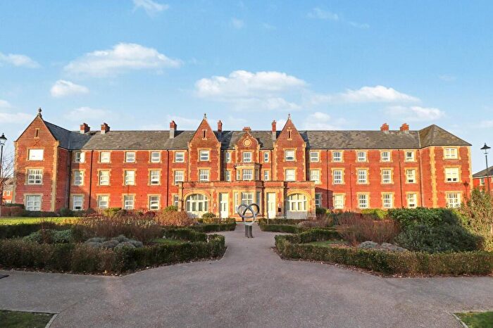 2 Bedroom Flat To Rent In Noyce Court, West End, SO30