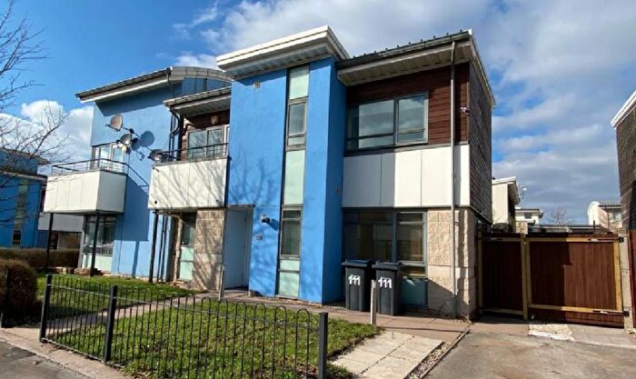 2 Bedroom House To Rent In Javelin Avenue, Birmingham, B35