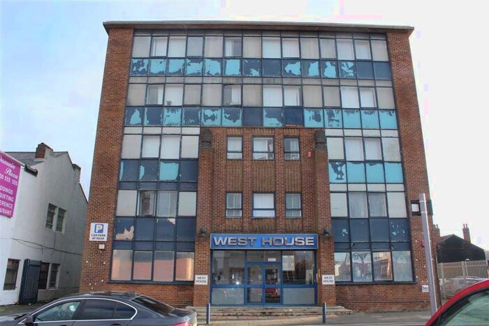 1 Bedroom Flat To Rent In Lombard Street West, West Bromwich, B70