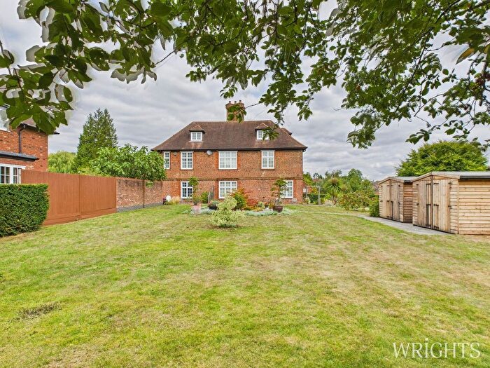 2 Bedroom Property For Sale In Digswell Rise, Welwyn Garden City, AL8