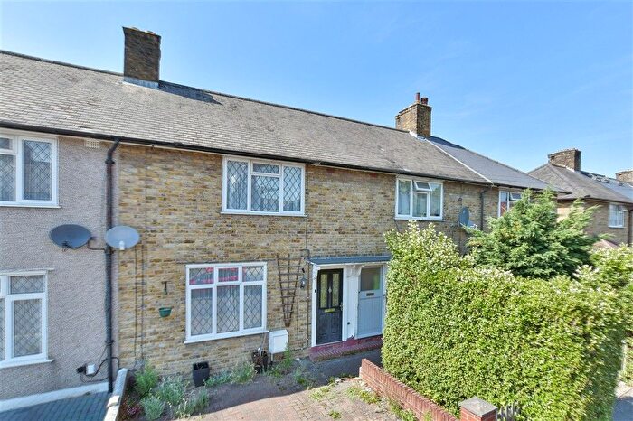 2 Bedroom Terraced House For Sale In Hartland Road, Morden, Surrey, SM4