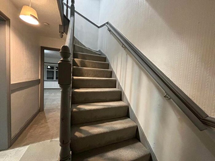 3 Bedroom House To Rent In Priory Close, DN21