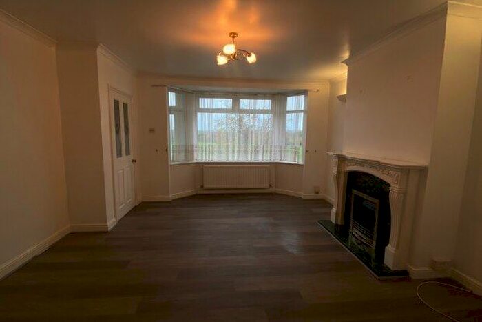 3 Bedroom Property To Rent In Grimsbury Road, Bristol, BS15