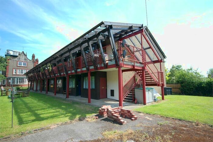 1 Bedroom Flat To Rent In Hillmorton Road, Rugby, CV22