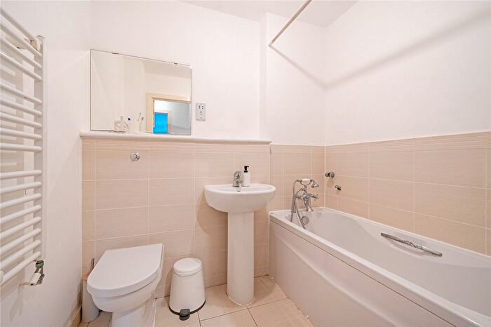 2 Bedroom Flat For Sale In Fortune Avenue, Edgware, HA8