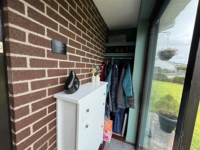 4 Bedroom Detached House For Sale In Ger Y Llan, Penrhyncoch, Aberystwyth, SY23