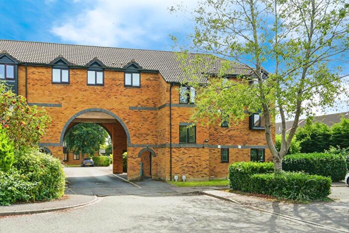 2 Bedroom Flat To Rent In Heron Drive, Bicester, OX26
