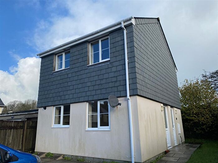 1 Bedroom Flat To Rent In Victoria Court, Station Road, PL14