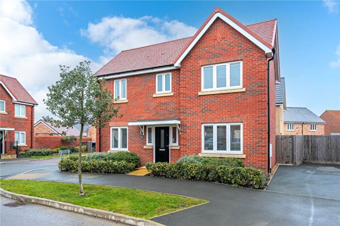 3 Bedroom Detached House For Sale In Newton Abbot Way, Bourne, Lincolnshire, PE10