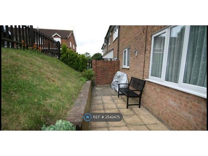 1 Bedroom Terraced House To Rent In Stonecross Lea, Walderslade, ME5