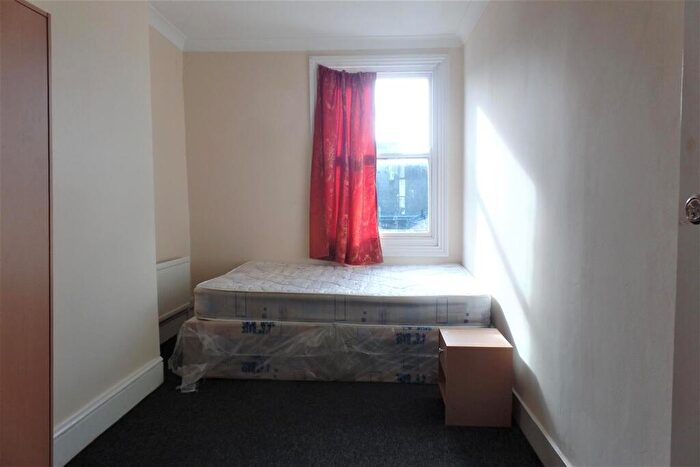 4 Bedroom Flat To Rent In St. Georges Road, Brighton, BN2