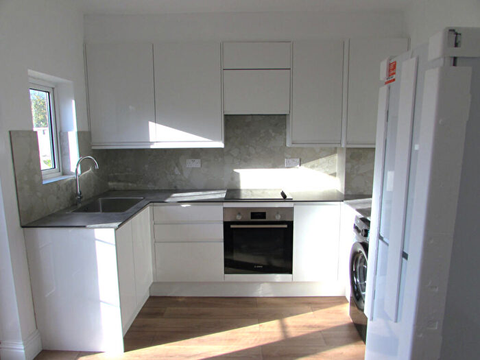 1 Bedroom Flat To Rent In Grant Road, Harrow Wealdstone, Middlesex, HA3