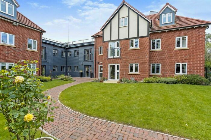 2 Bedroom Property For Sale In Summerfield Place, Wenlock Road, Shrewsbury, SY2