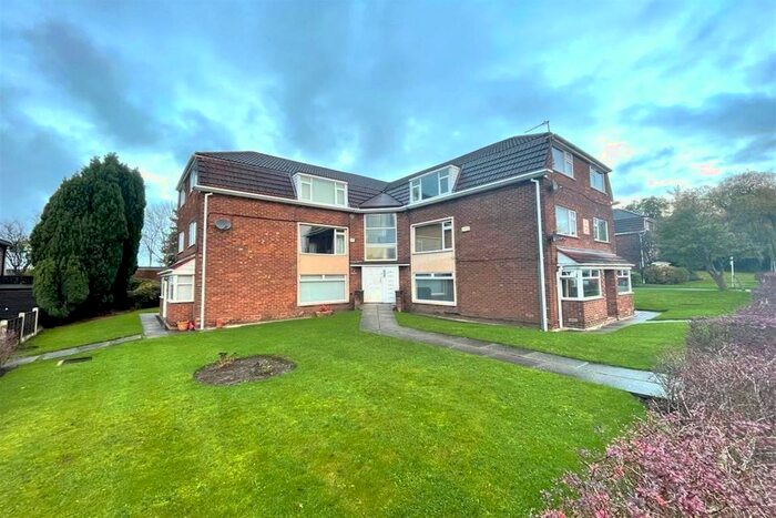 1 Bedroom Flat To Rent In Kingsleigh Road, Heaton Mersey, Stockport, SK4