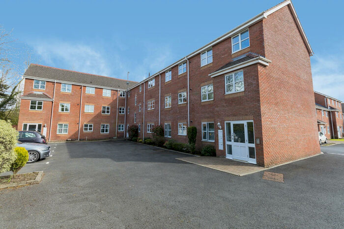 2 Bedroom Ground Flat To Rent In Forsythia Drive, Clayton Le Woods, PR6