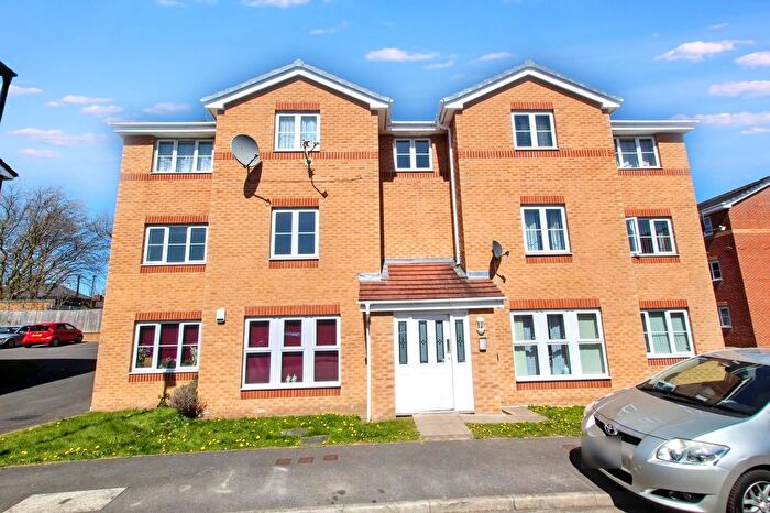 2 Bedroom Flat For Sale In Fielder Mews, Sheffield, S5