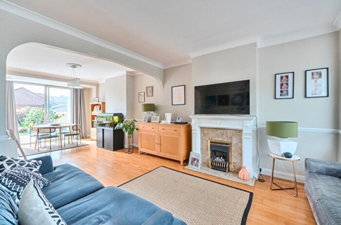 3 Bedroom Terraced House For Sale In Reigate Avenue, Sutton, Surrey, SM1