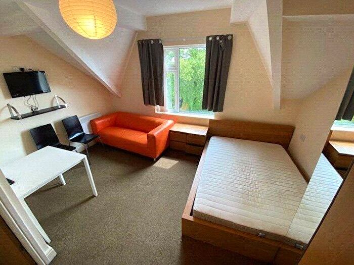 1 Bedroom Apartment To Rent In Wilbraham Court One, - Wilbraham Road, Fallowfield, Manchester, M14