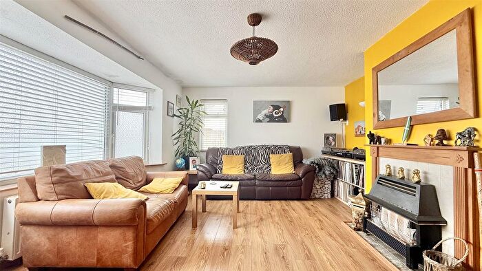 2 Bedroom Detached Bungalow For Sale In The Brittons, Braunton, EX33