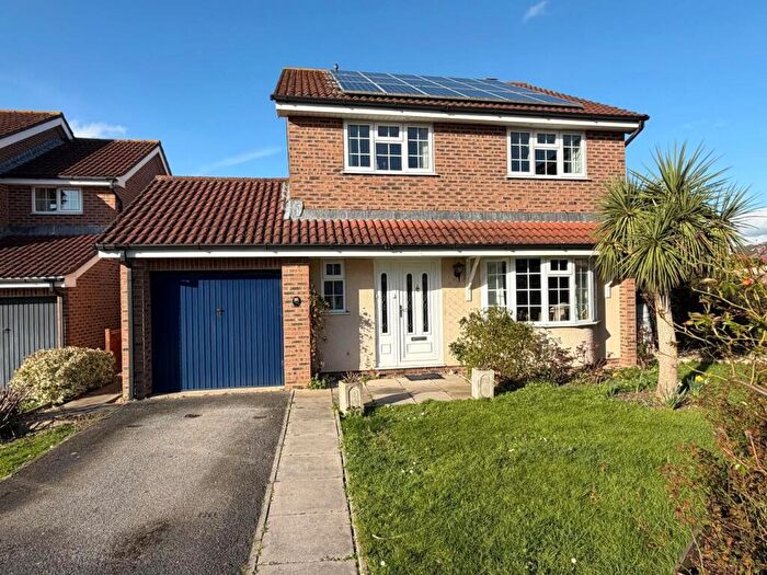 4 Bedroom Detached House For Sale In Palmers Road, Glastonbury, BA6