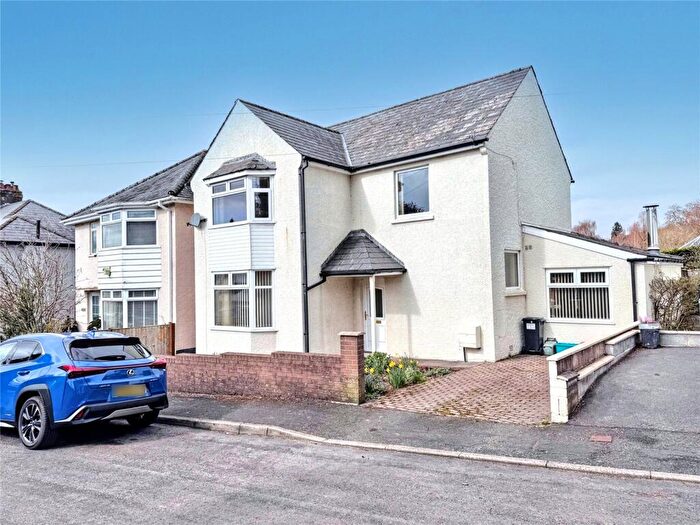 3 Bedroom Detached House For Sale In Belle Vue Gardens, Brecon, Powys, LD3