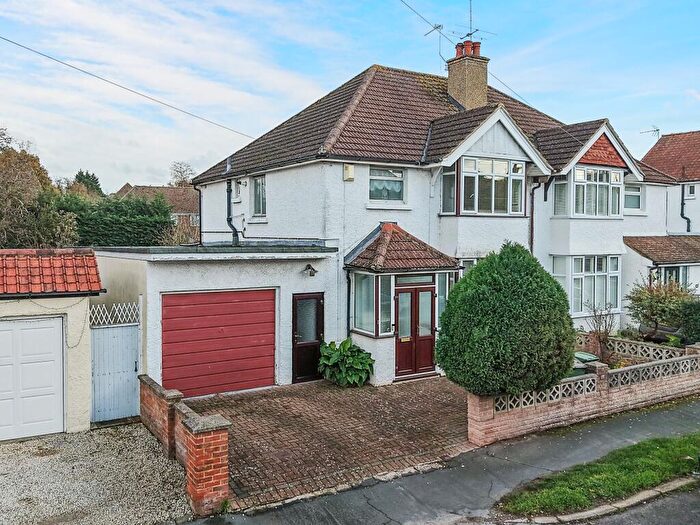 3 Bedroom Semi-Detached House For Sale In Copthorne Road, Leatherhead, Surrey, KT22