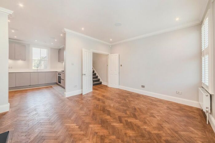 4 Bedroom Flat To Rent In Parsons Green, London, SW6