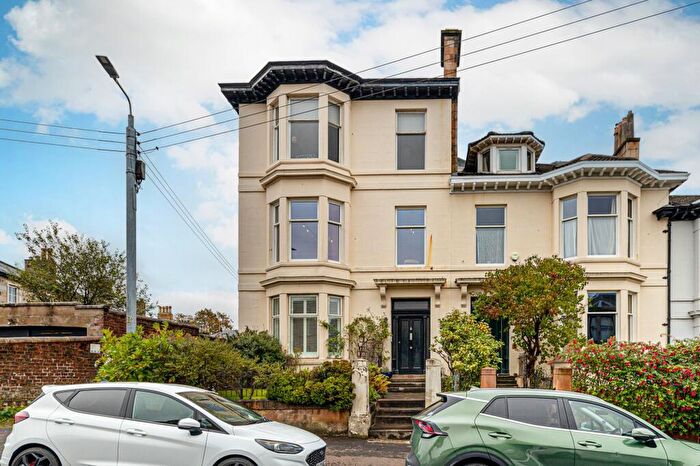 3 Bedroom Apartment For Sale In Westercraigs, Dennistoun, Glasgow City, G31