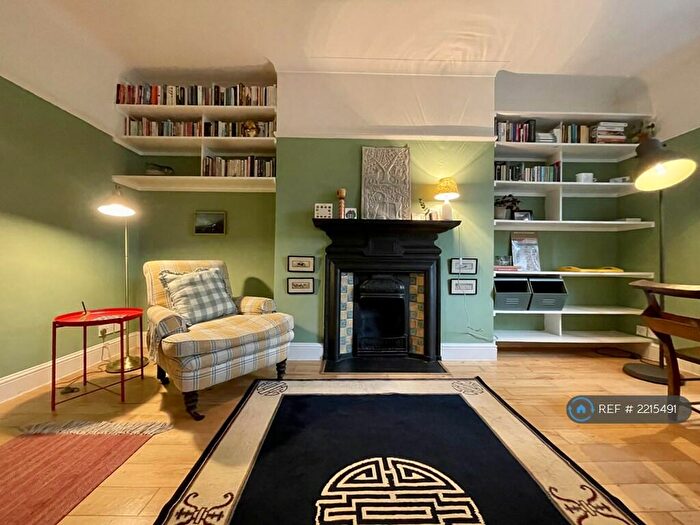 2 Bedroom Flat To Rent In Middleton Grove, London, N7