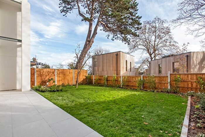 3 Bedroom Flat For Sale In Evergreen Place, SE23